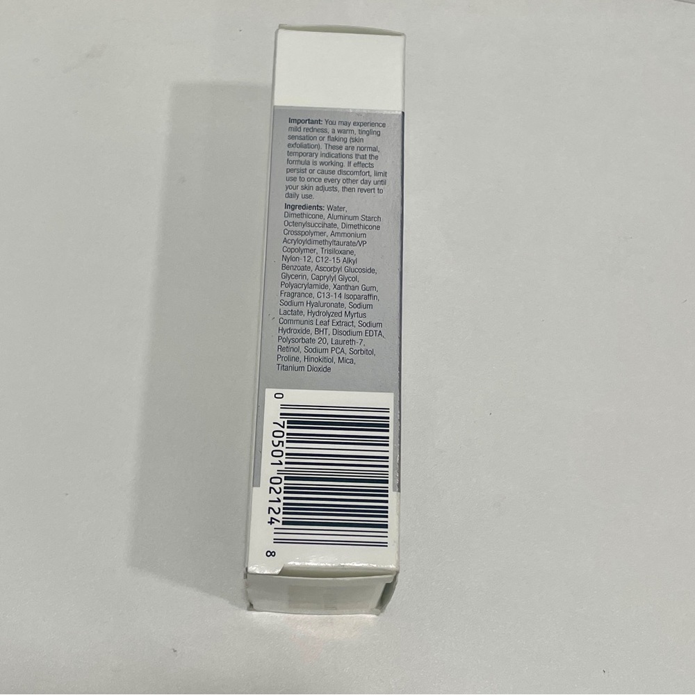 Neutrogena Rapid Wrinkle Repair Serum - Light Blue - Picture 2 of 3